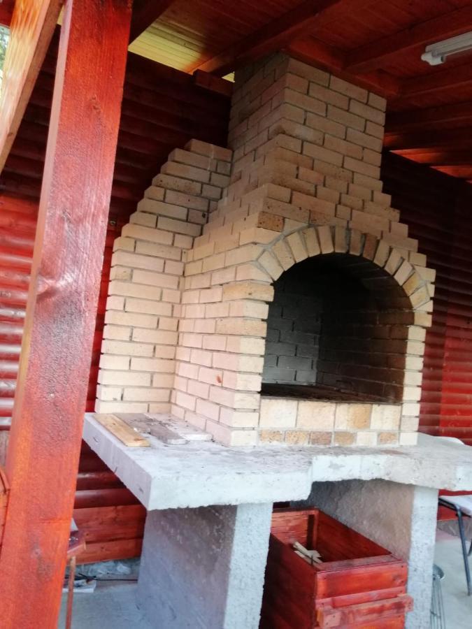 Casa De Vacanta ปาราอู เรเช ภายนอก รูปภาพ