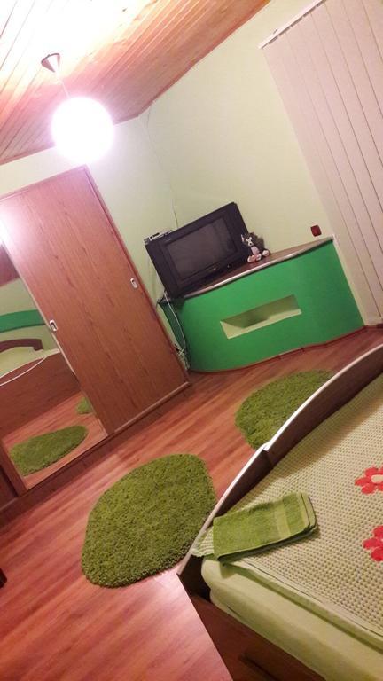 Casa De Vacanta ปาราอู เรเช ภายนอก รูปภาพ