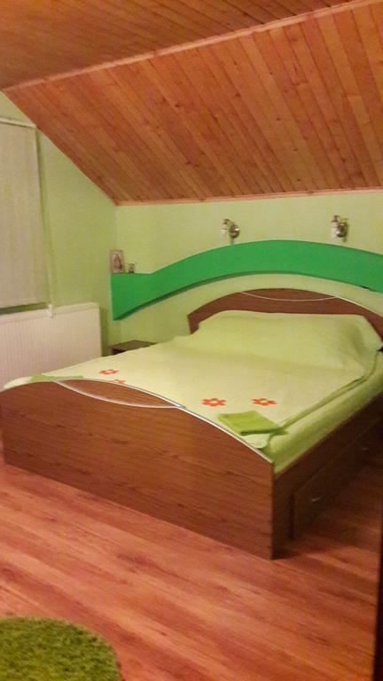 Casa De Vacanta ปาราอู เรเช ภายนอก รูปภาพ